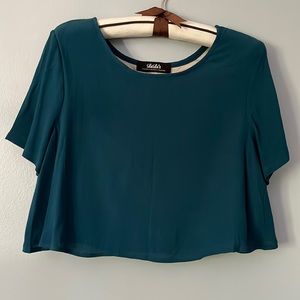 Lulu’s teal top